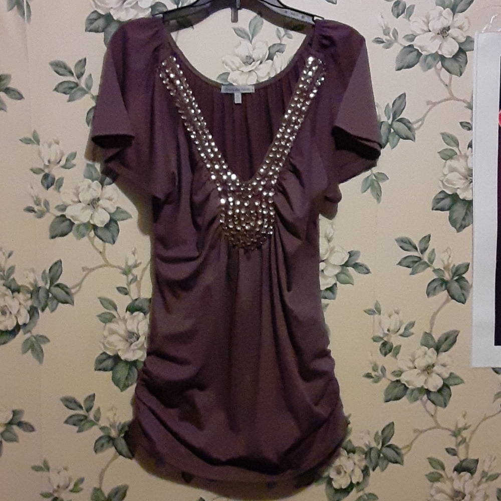 Adorable dazzled shirt.